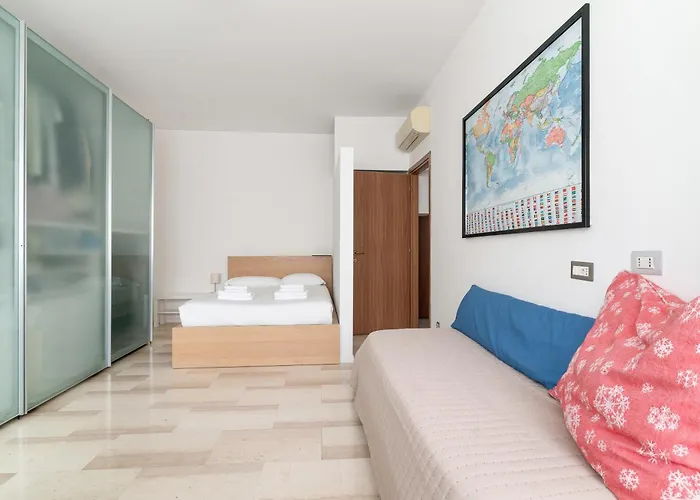 Apartment Guesthost - Bright With Parking